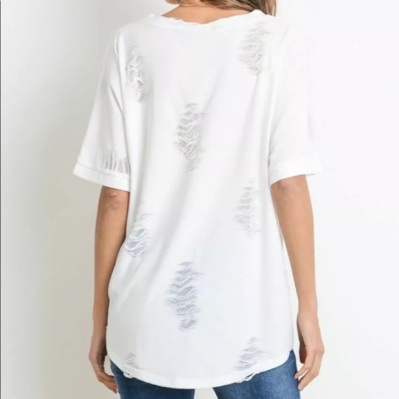 Le Lis Distressed Tee Shirt - Picture 2 of 2